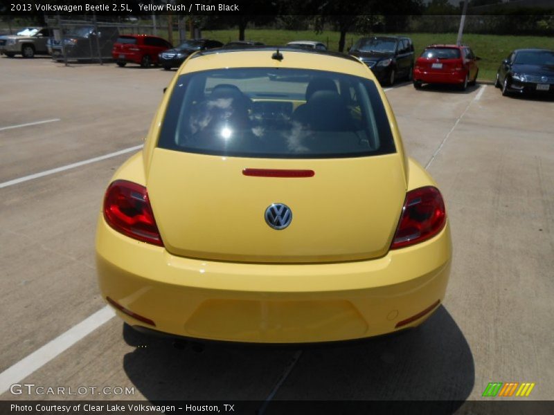 Yellow Rush / Titan Black 2013 Volkswagen Beetle 2.5L