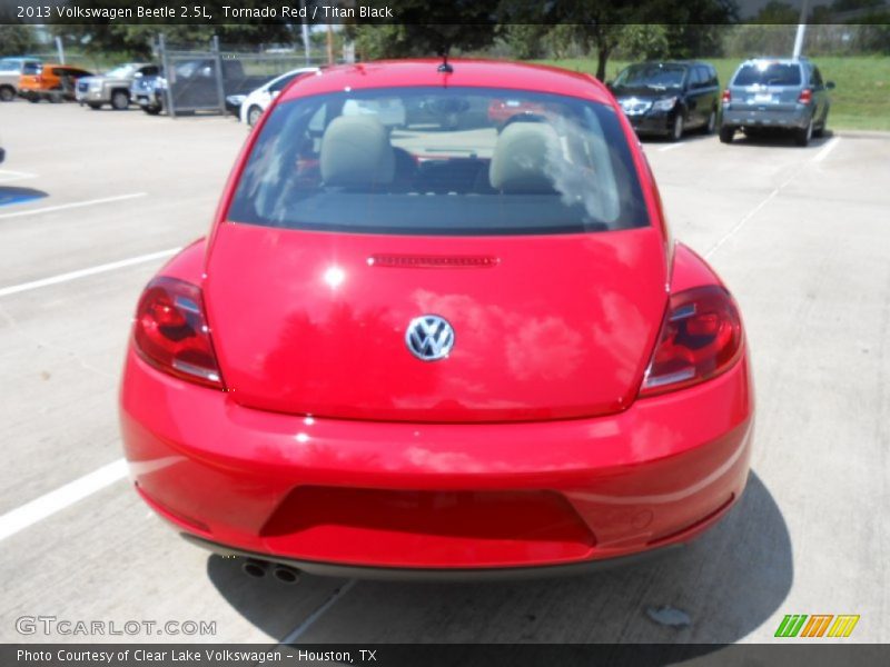 Tornado Red / Titan Black 2013 Volkswagen Beetle 2.5L