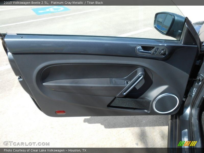 Platinum Gray Metallic / Titan Black 2013 Volkswagen Beetle 2.5L