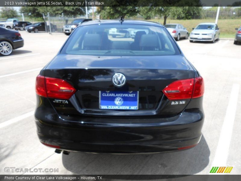 Black Uni / Titan Black 2013 Volkswagen Jetta SE Sedan