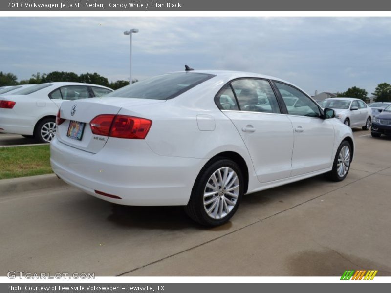 Candy White / Titan Black 2013 Volkswagen Jetta SEL Sedan