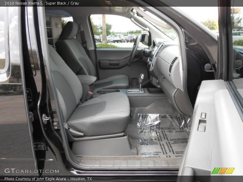 Super Black / Gray 2010 Nissan Xterra S
