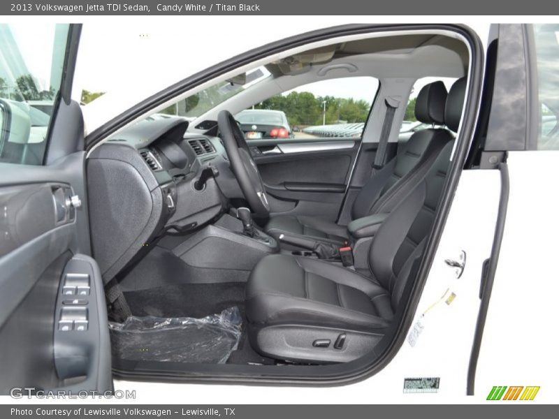 Candy White / Titan Black 2013 Volkswagen Jetta TDI Sedan