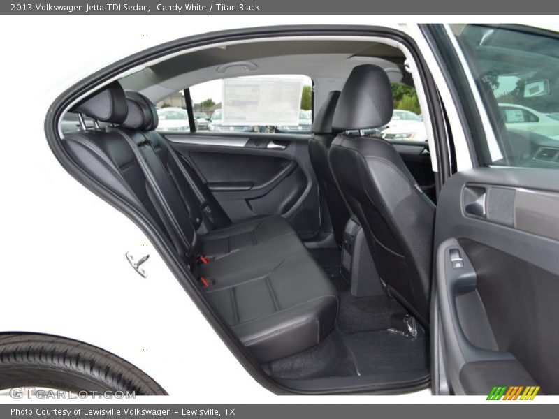 Candy White / Titan Black 2013 Volkswagen Jetta TDI Sedan