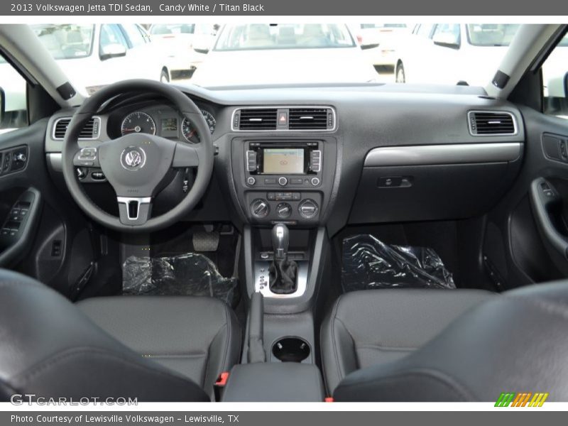 Candy White / Titan Black 2013 Volkswagen Jetta TDI Sedan