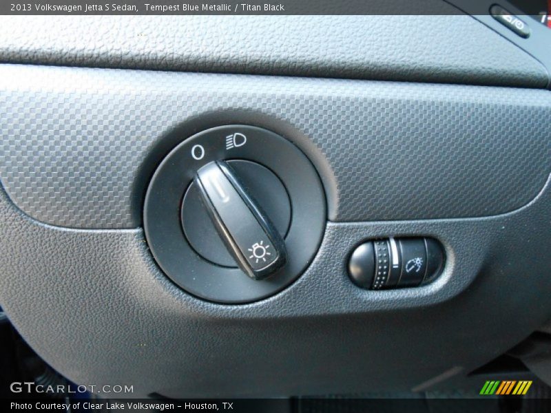 Controls of 2013 Jetta S Sedan