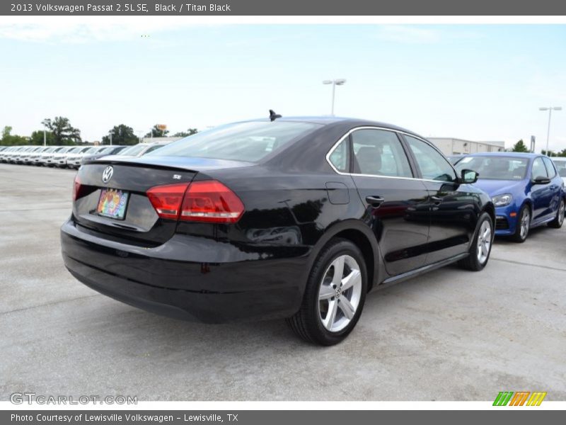 Black / Titan Black 2013 Volkswagen Passat 2.5L SE