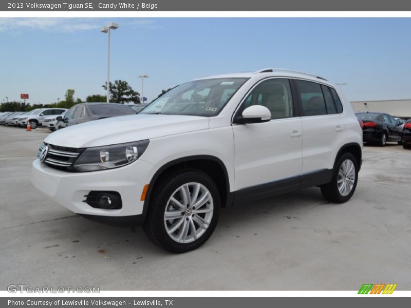 Candy White / Beige 2013 Volkswagen Tiguan SE
