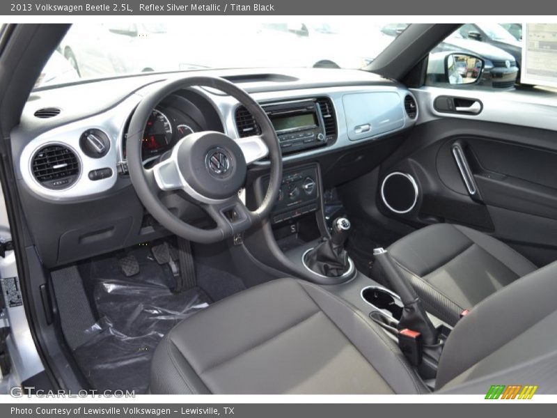 Reflex Silver Metallic / Titan Black 2013 Volkswagen Beetle 2.5L