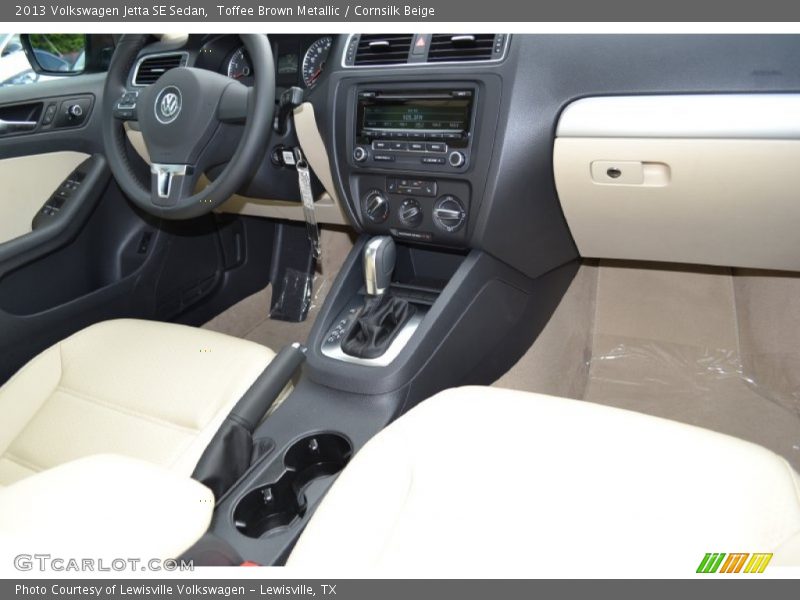 Toffee Brown Metallic / Cornsilk Beige 2013 Volkswagen Jetta SE Sedan