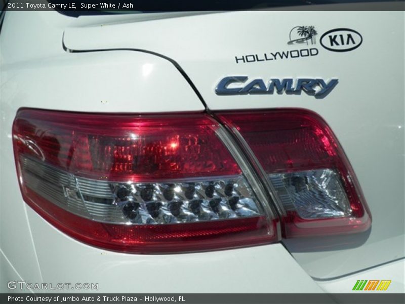 Super White / Ash 2011 Toyota Camry LE