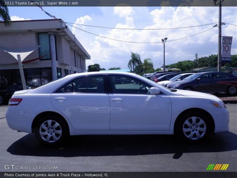 Super White / Ash 2011 Toyota Camry LE