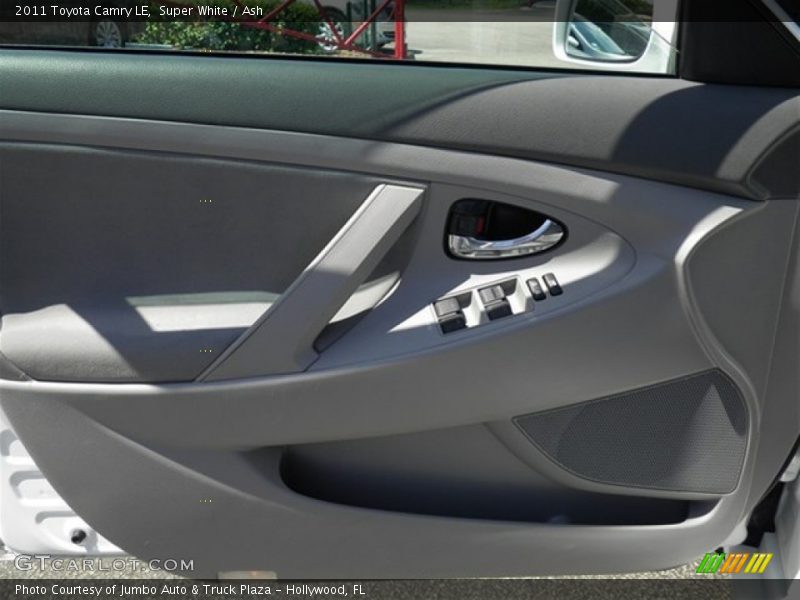 Super White / Ash 2011 Toyota Camry LE