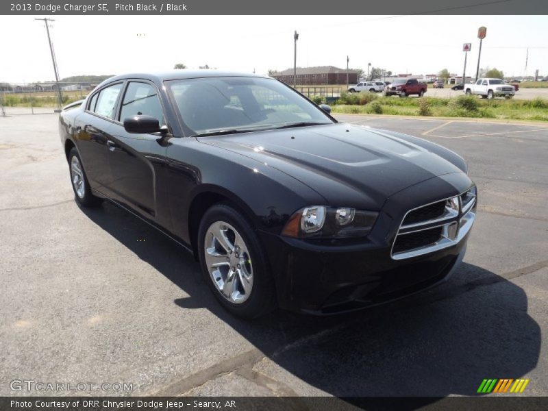 Pitch Black / Black 2013 Dodge Charger SE