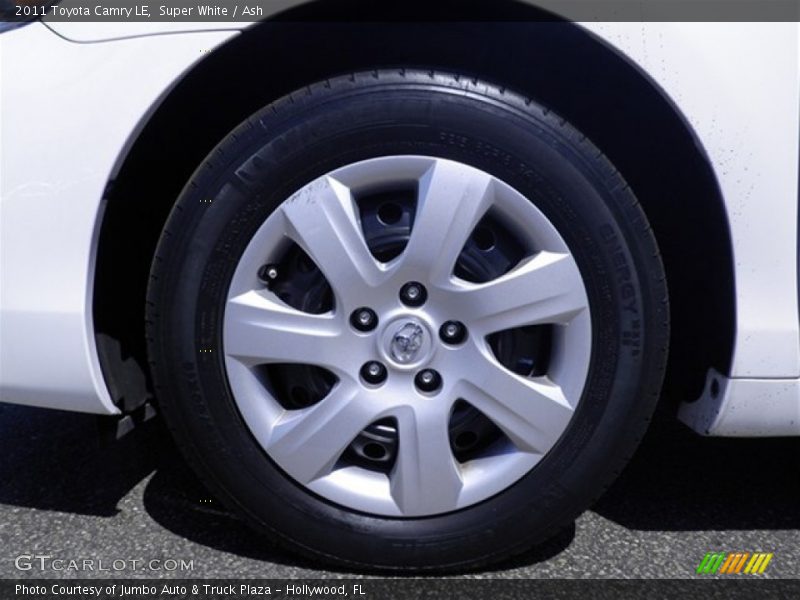 Super White / Ash 2011 Toyota Camry LE