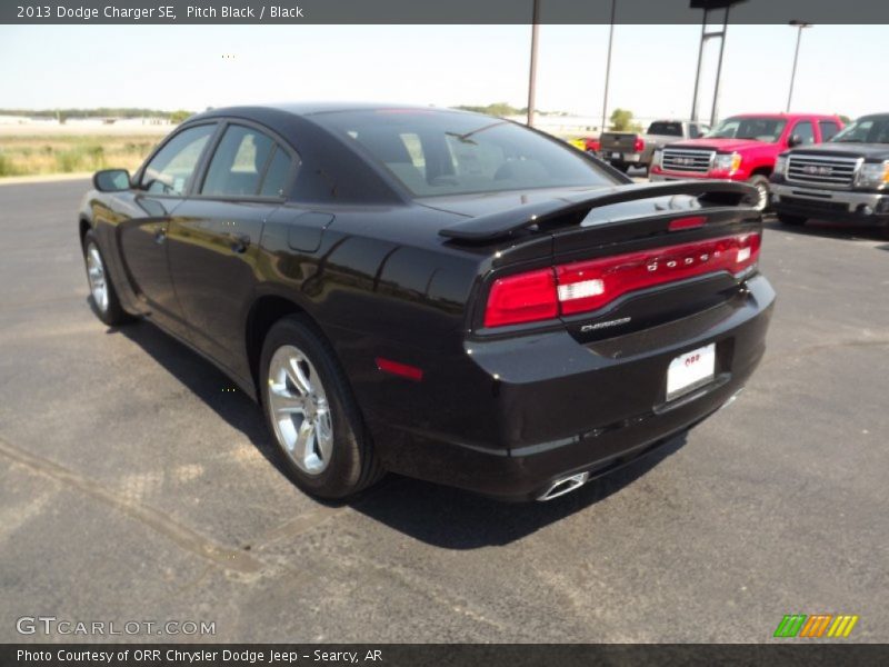 Pitch Black / Black 2013 Dodge Charger SE