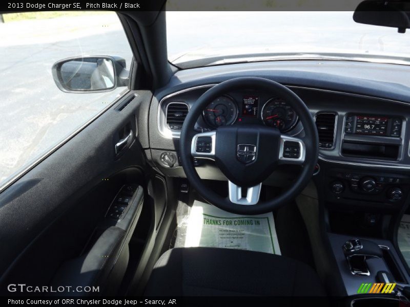 Pitch Black / Black 2013 Dodge Charger SE