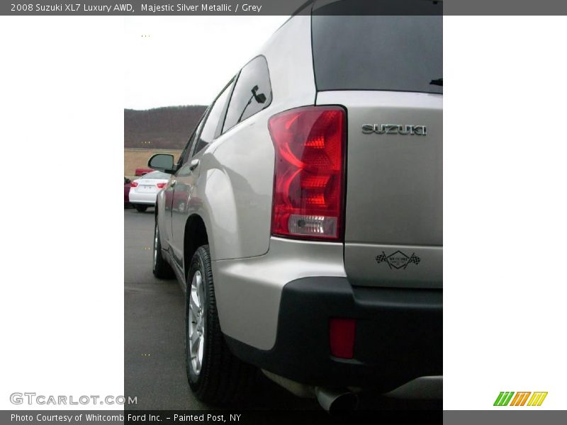 Majestic Silver Metallic / Grey 2008 Suzuki XL7 Luxury AWD