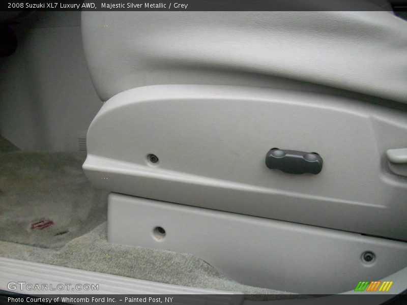 Majestic Silver Metallic / Grey 2008 Suzuki XL7 Luxury AWD