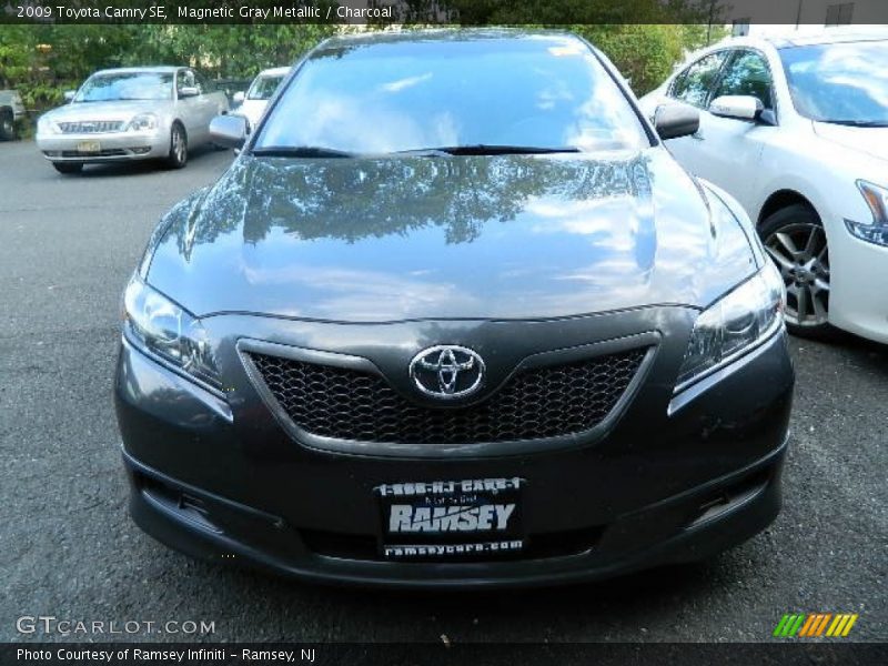 Magnetic Gray Metallic / Charcoal 2009 Toyota Camry SE