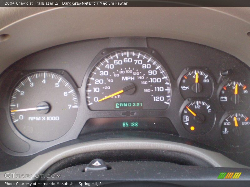 Dark Gray Metallic / Medium Pewter 2004 Chevrolet TrailBlazer LS