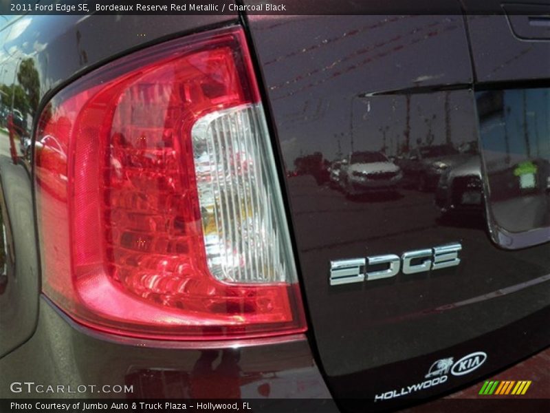 Bordeaux Reserve Red Metallic / Charcoal Black 2011 Ford Edge SE