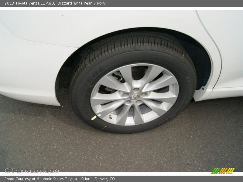 Blizzard White Pearl / Ivory 2013 Toyota Venza LE AWD