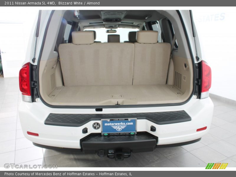 Blizzard White / Almond 2011 Nissan Armada SL 4WD