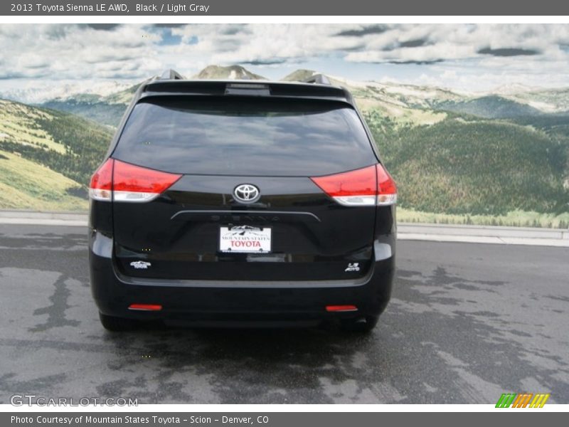 Black / Light Gray 2013 Toyota Sienna LE AWD
