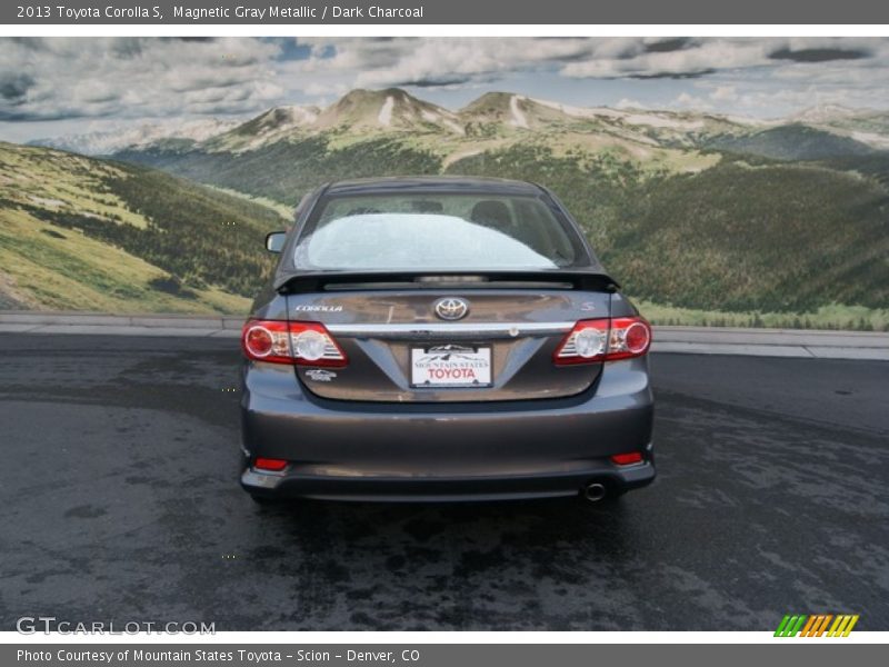 Magnetic Gray Metallic / Dark Charcoal 2013 Toyota Corolla S