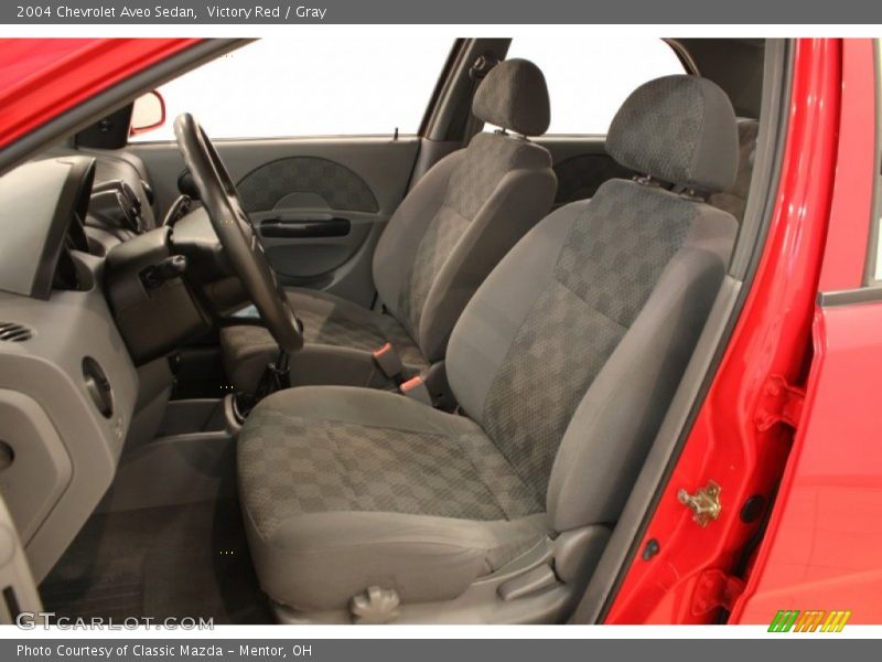 Victory Red / Gray 2004 Chevrolet Aveo Sedan