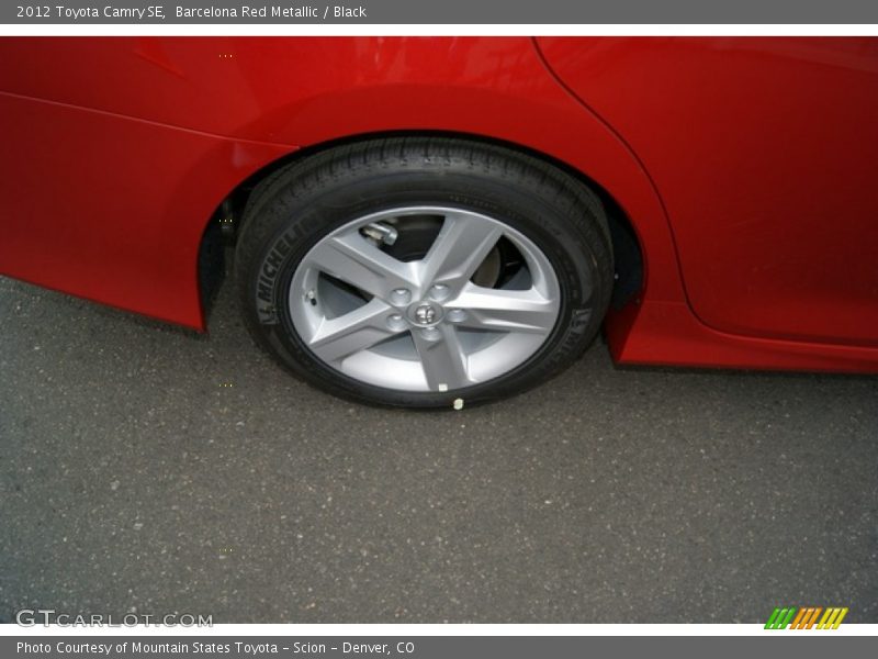 Barcelona Red Metallic / Black 2012 Toyota Camry SE
