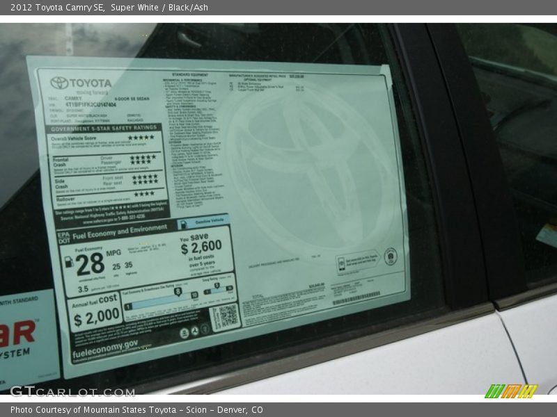 Super White / Black/Ash 2012 Toyota Camry SE