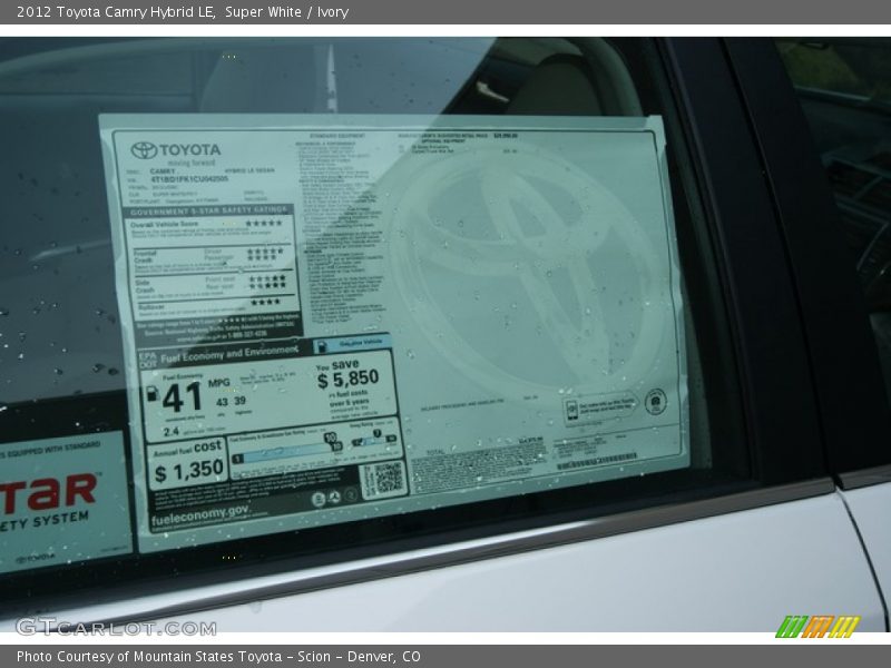Super White / Ivory 2012 Toyota Camry Hybrid LE