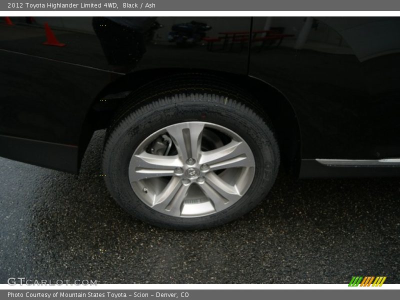 Black / Ash 2012 Toyota Highlander Limited 4WD