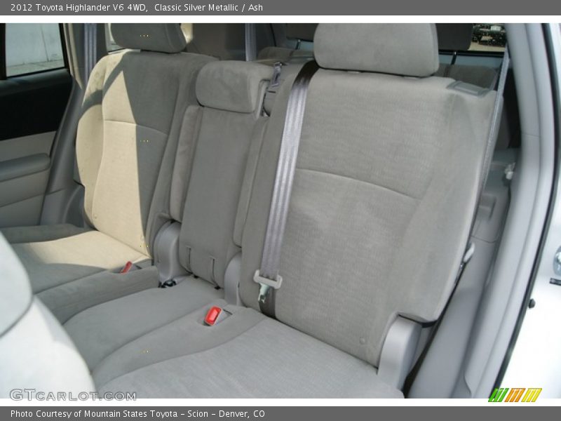 Classic Silver Metallic / Ash 2012 Toyota Highlander V6 4WD
