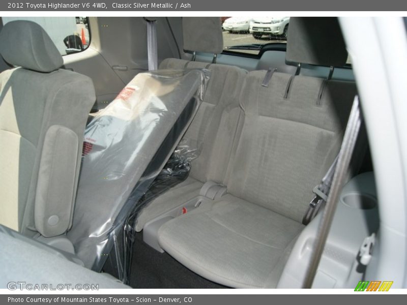 Classic Silver Metallic / Ash 2012 Toyota Highlander V6 4WD