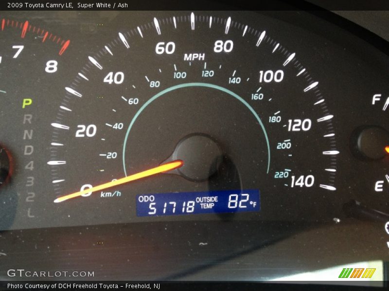 Super White / Ash 2009 Toyota Camry LE