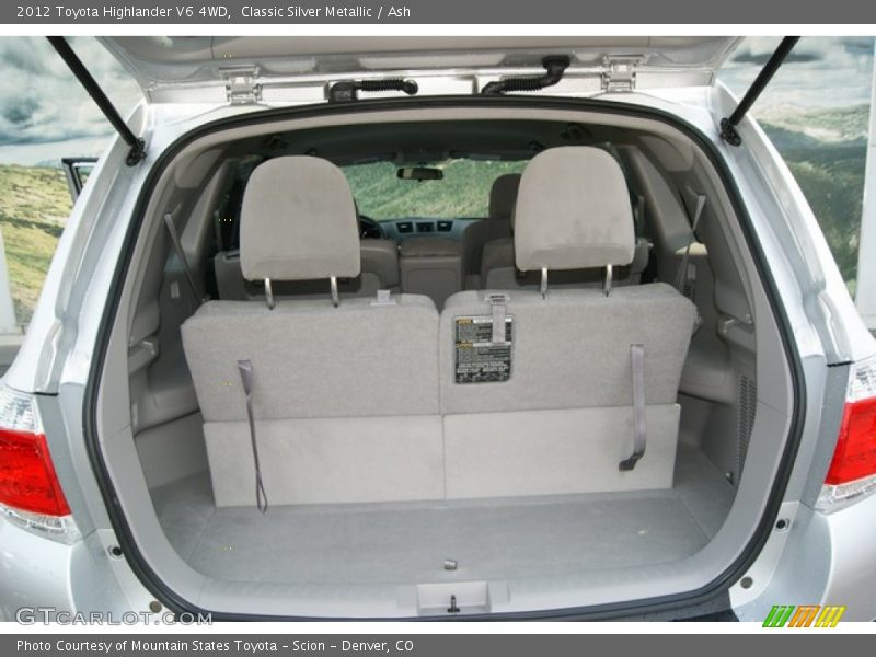 Classic Silver Metallic / Ash 2012 Toyota Highlander V6 4WD