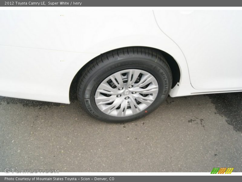 Super White / Ivory 2012 Toyota Camry LE