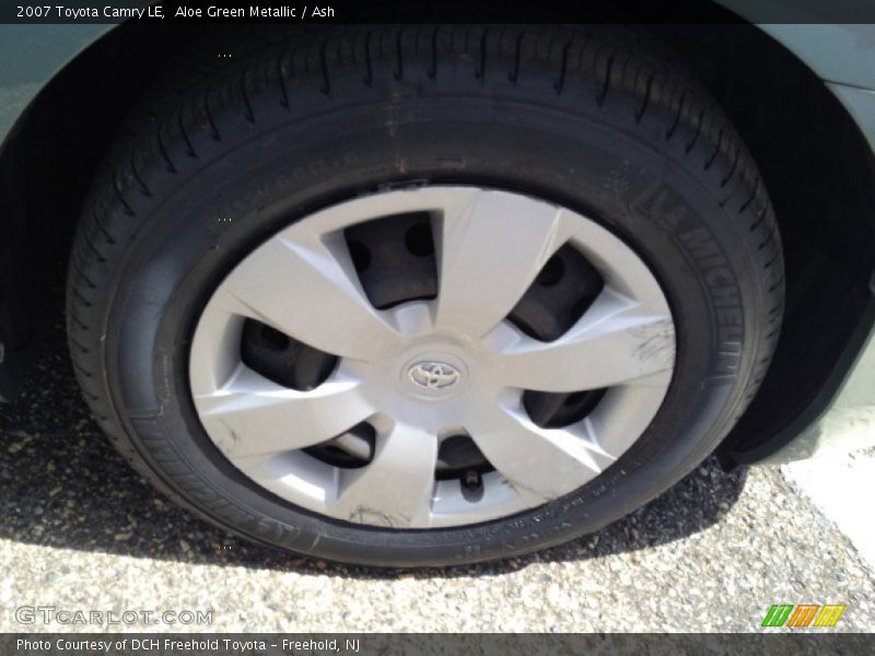 Aloe Green Metallic / Ash 2007 Toyota Camry LE