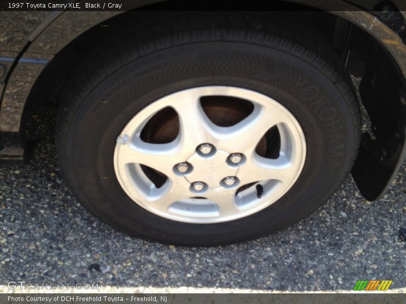 Black / Gray 1997 Toyota Camry XLE