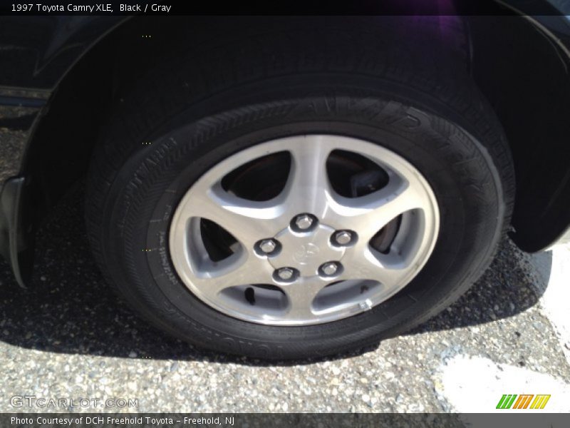 Black / Gray 1997 Toyota Camry XLE