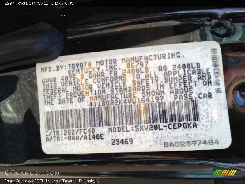Black / Gray 1997 Toyota Camry XLE