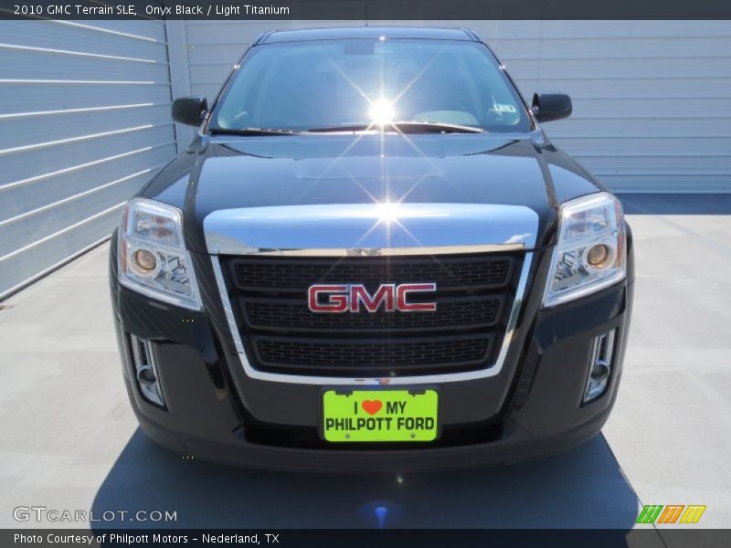 Onyx Black / Light Titanium 2010 GMC Terrain SLE