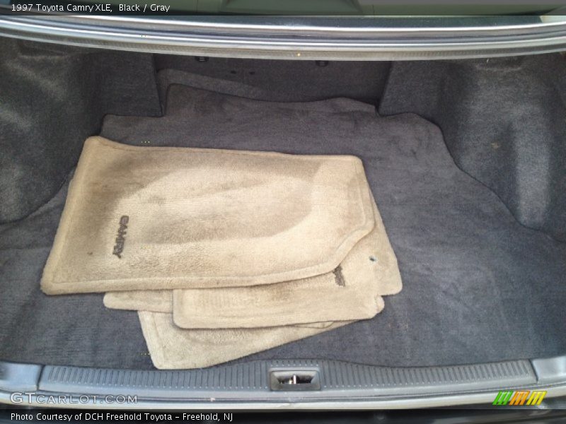 Black / Gray 1997 Toyota Camry XLE