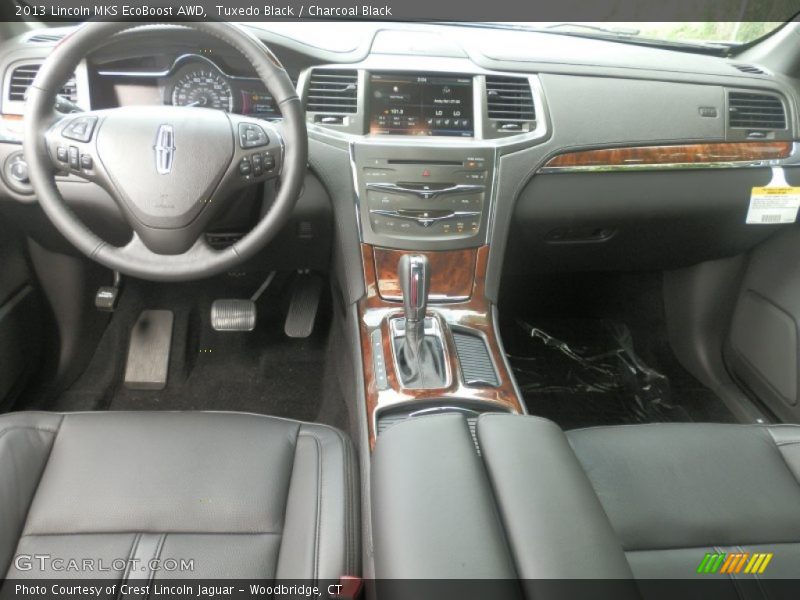 Dashboard of 2013 MKS EcoBoost AWD