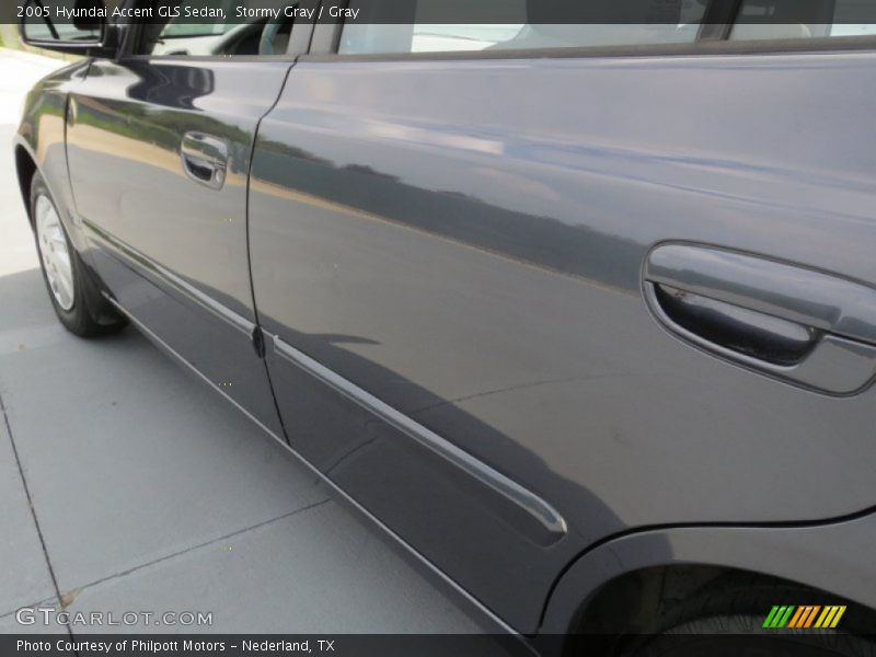 Stormy Gray / Gray 2005 Hyundai Accent GLS Sedan