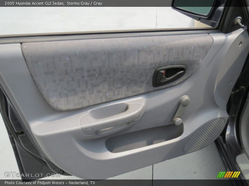 Stormy Gray / Gray 2005 Hyundai Accent GLS Sedan