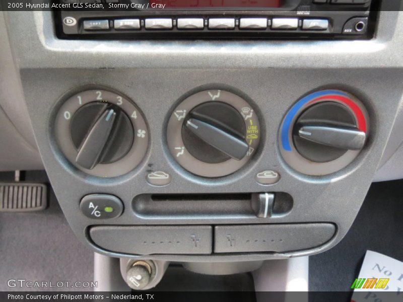 Stormy Gray / Gray 2005 Hyundai Accent GLS Sedan